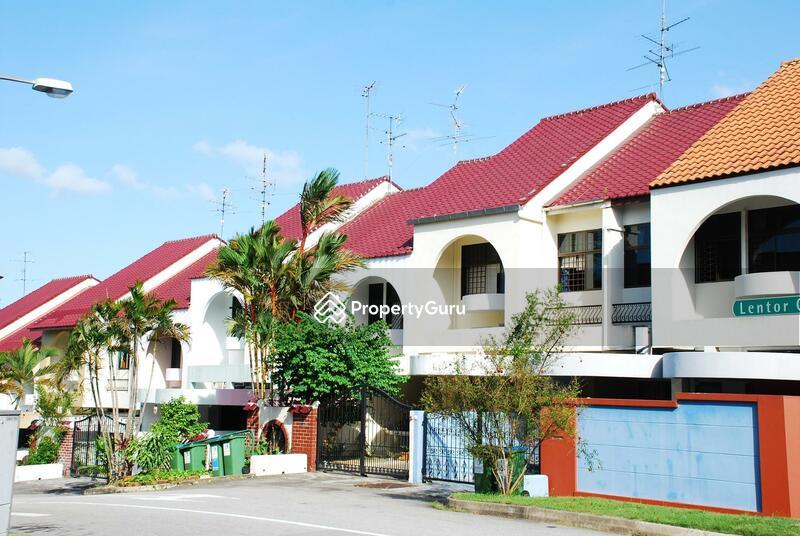 Corner Terrace for Sale: D26, 789212