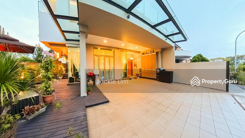 Corner Terrace for Sale: D26, 789212