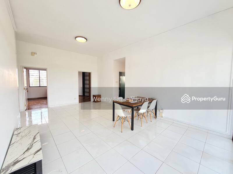 Condominium for Sale, Harbour View Towers, SGD 2,150,000 | 99-year lease