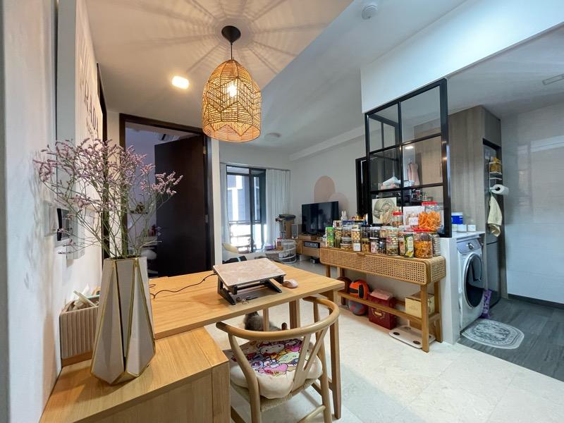 Prop-GPT: Condominium: D19  BOTANIQUE AT BARTLEY