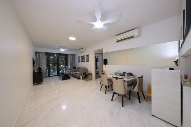Prop-GPT: Apartment: D09 Cairnhill WaterScape @ Cavenagh