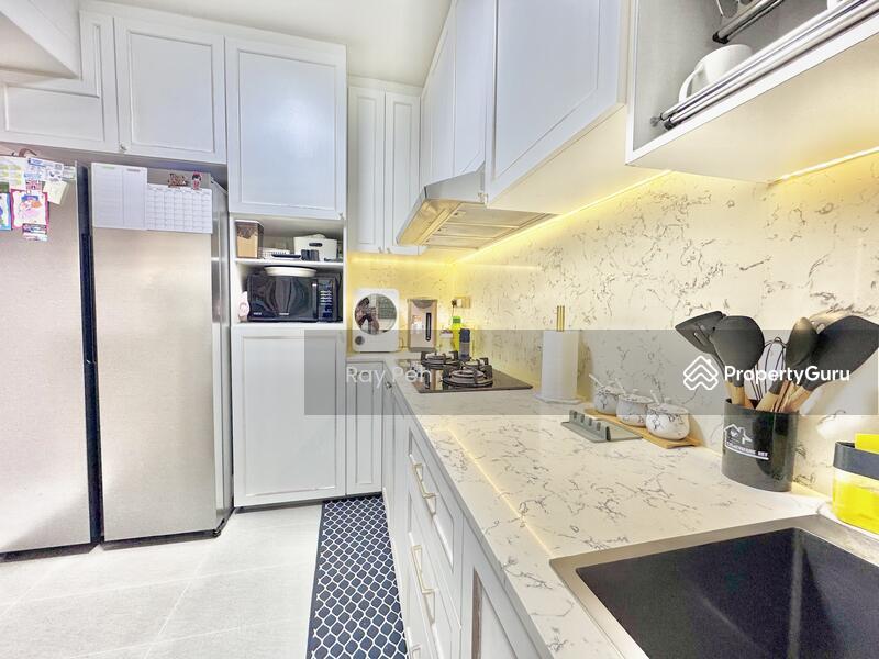 HDB Flat for Sale: D27, 751102
