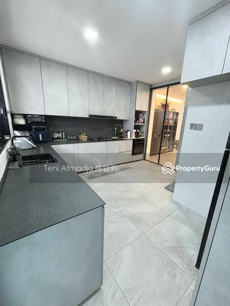 Terrace for Sale: D20, 570000