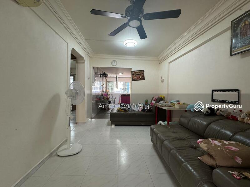 Prop-GPT: HDB Flat: D20 Ang Mo Kio 110 Ang Mo Kio Avenue 4