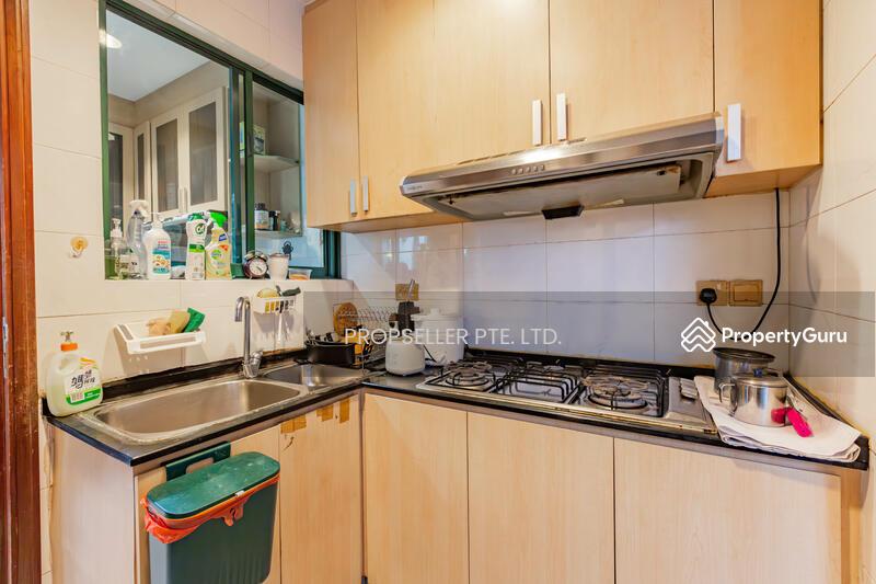 Corner Terrace for Sale: D16, 467959
