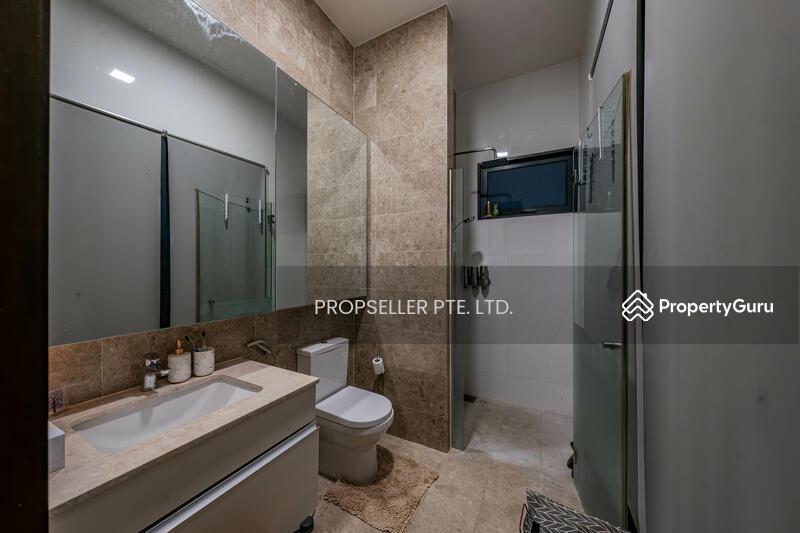 Condominium for Sale: D23, 679522
