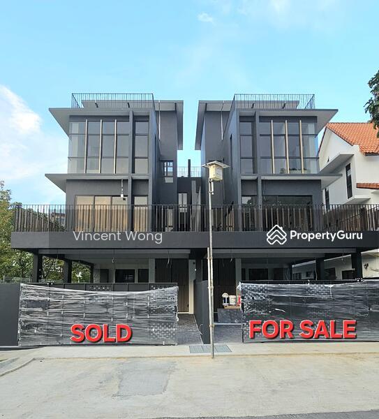 Prop-GPT: Semi-Detached: D14  Kembangan Estate Brand New 3.5 Sty Semi-Detached with Lift, Pool