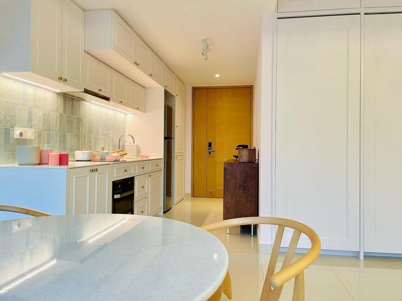 Coco Palms Condominium For Sale, $830,000, 1 Bed 1 Bath 463 sqft $1,793.00 psf