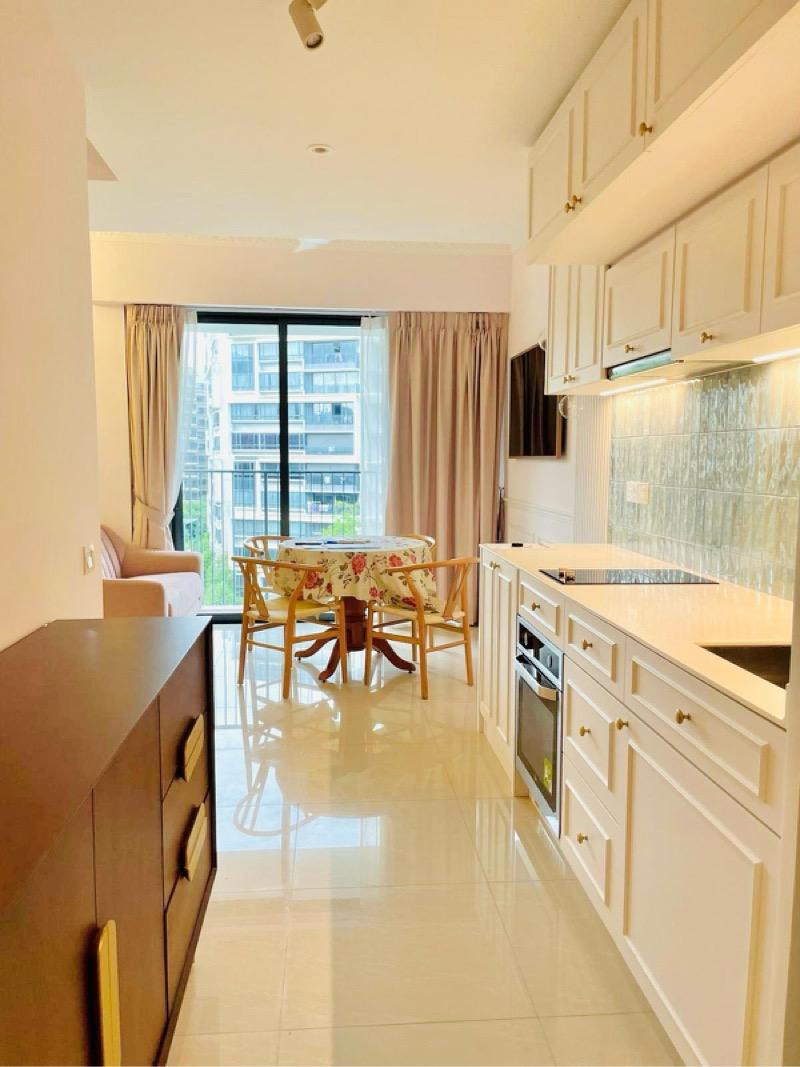Coco Palms Condominium For Sale, $830,000, 1 Bed 1 Bath 463 sqft $1,793.00 psf