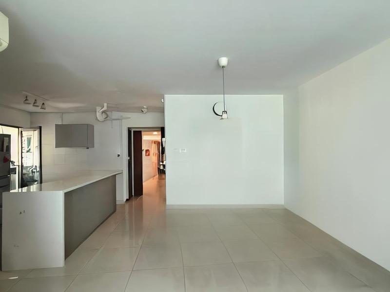 HDB Apartment for Sale, Pinnacle @ Duxton HDB Apartment For Sale, $1,350,000, 3 Bed 2 Bath 1,022 sqft $1,321.00 psf, SGD 1,350,000 | 99-year Leasehold