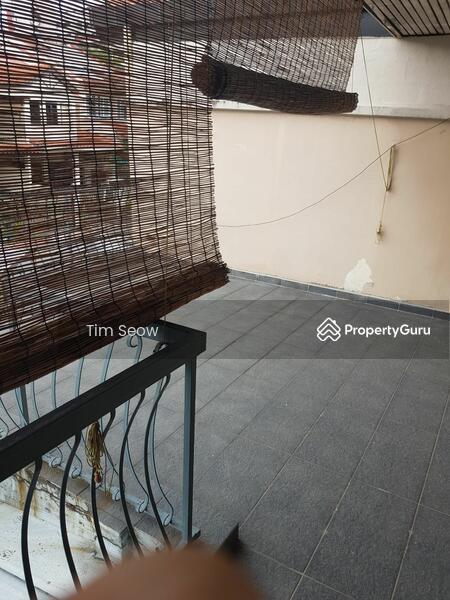Corner Terrace for Sale: D20, 579024
