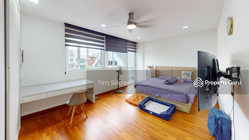 Corner Terrace for Sale: D15, 418426