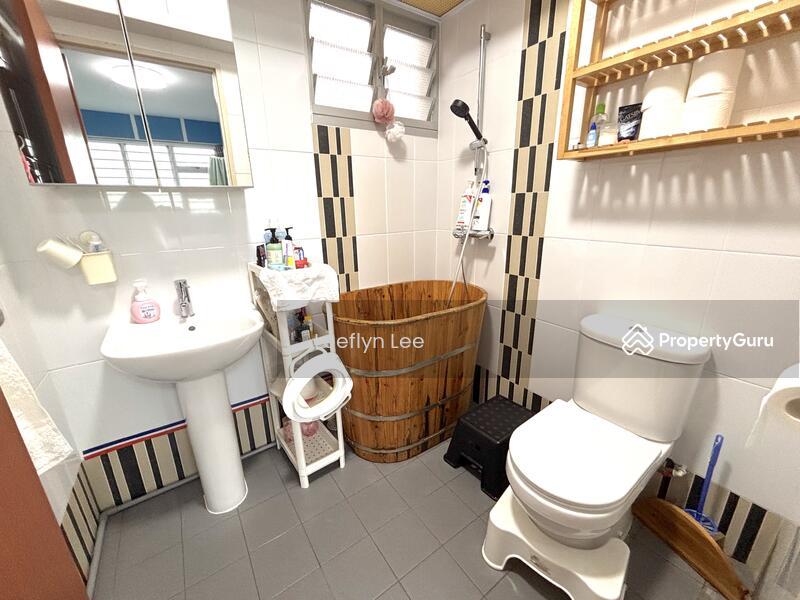 HDB Flat for Sale: D12, 333010