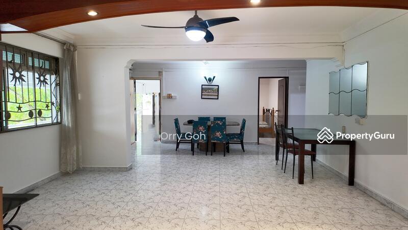 HDB Flat for Sale, 242 Yishun Ring Road, SGD 708,000 | 99-year lease