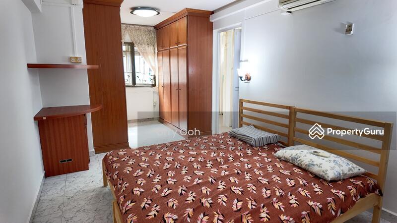 HDB Flat for Sale, 242 Yishun Ring Road, SGD 708,000 | 99-year lease