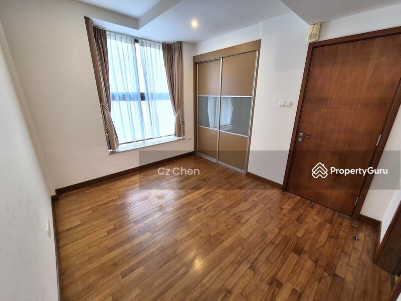 Cluster House for Sale: D11, 298700