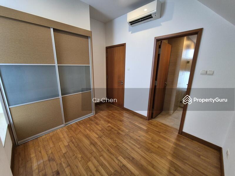 Cluster House for Sale: D11, 298700