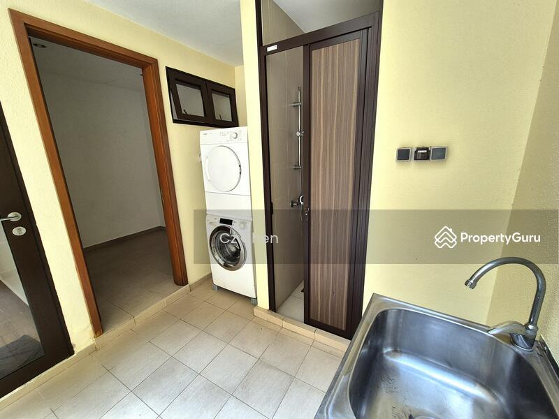 Cluster House for Sale: D11, 298700