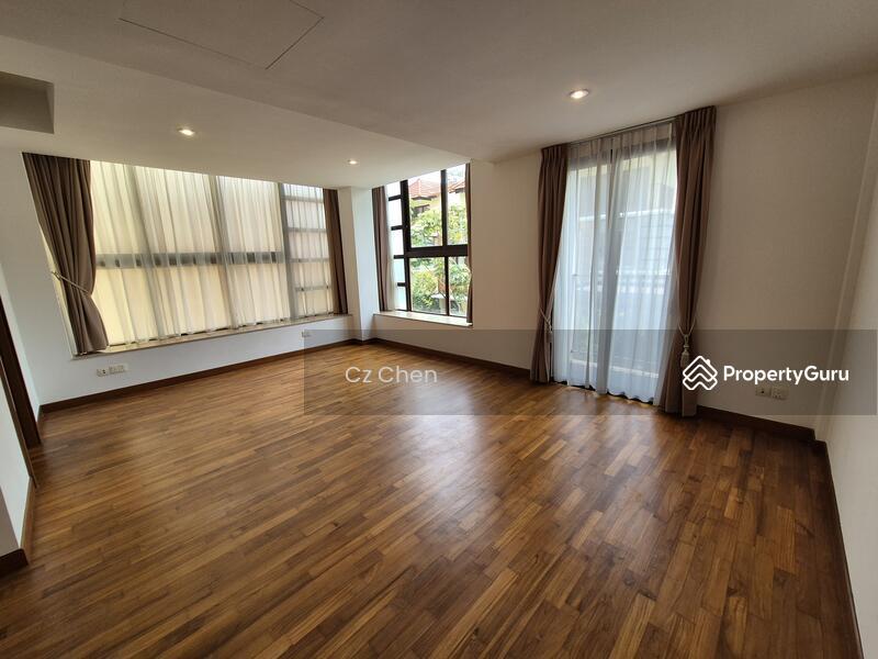 Cluster House for Sale: D11, 298700