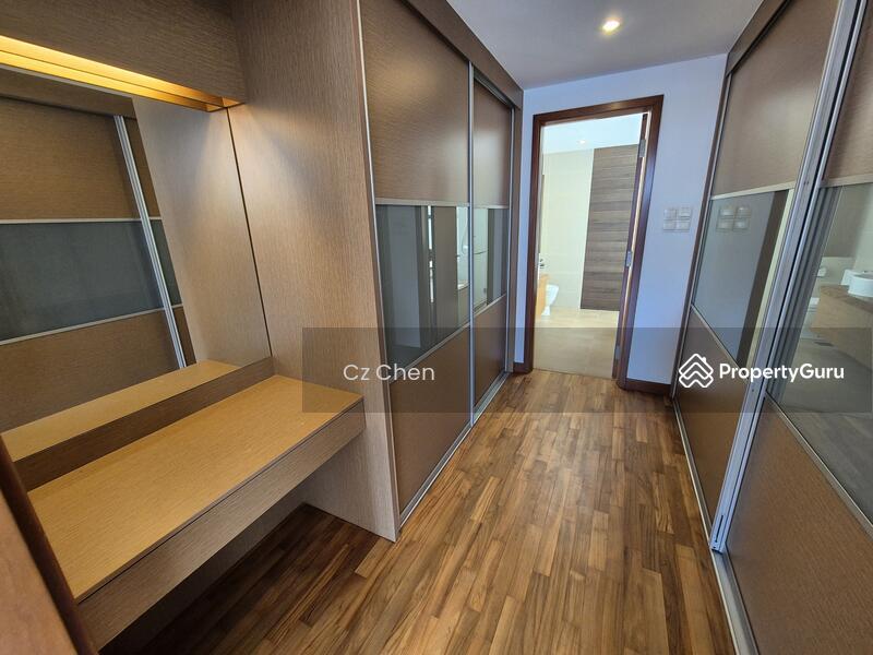 Cluster House for Sale: D11, 298700