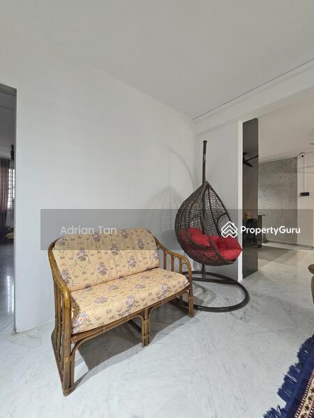 HDB Flat for Sale, 302 Yishun Central, SGD 670,000 | 99-year lease