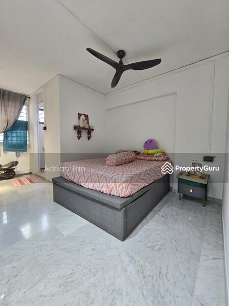 HDB Flat for Sale, 302 Yishun Central, SGD 670,000 | 99-year lease