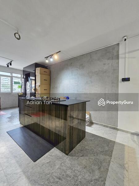 HDB Flat for Sale, 302 Yishun Central, SGD 670,000 | 99-year lease
