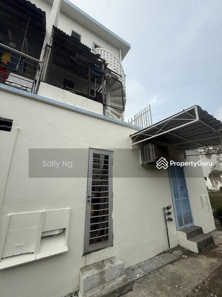 Shophouse for Sale, Charming Freehold Walk-up with High Rental Yield and near 3 MRT, SGD 1,358,000 | Freehold