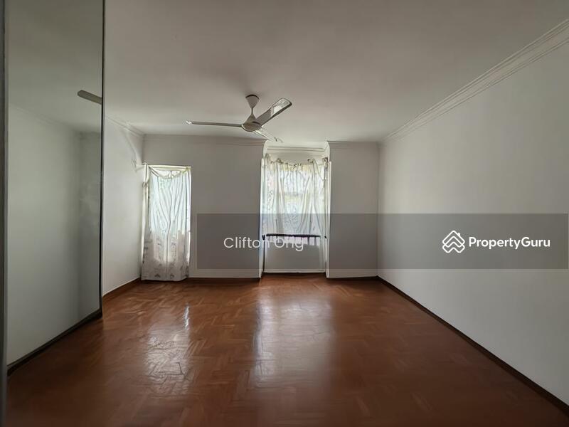 Corner Terrace for Sale: D19, 540000