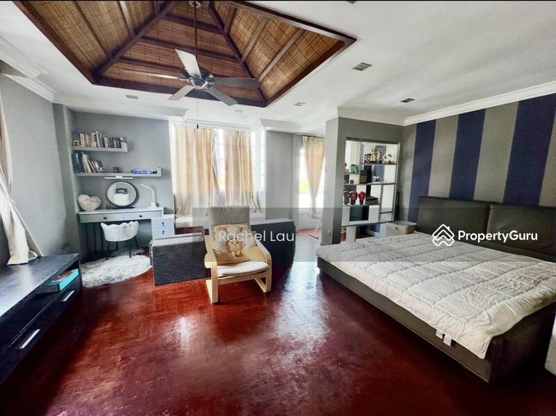 Corner Terrace for Sale: D16, 466300