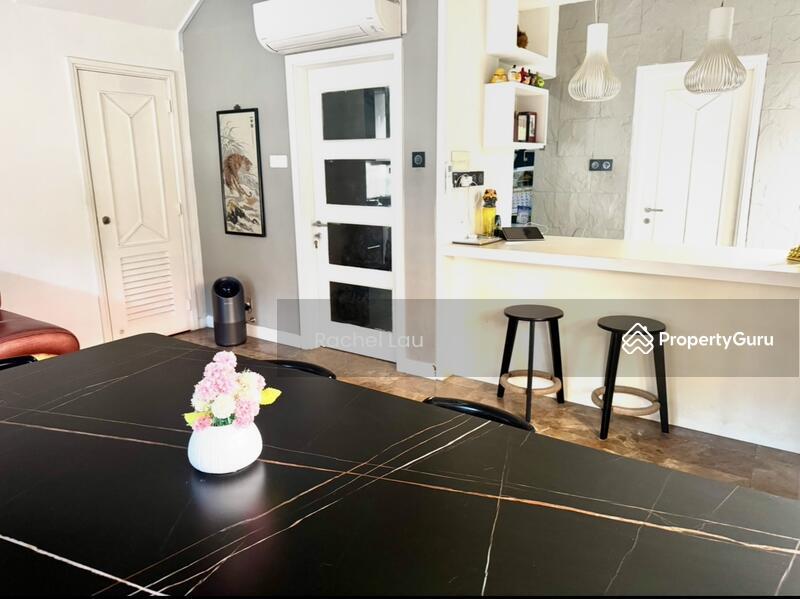 Corner Terrace for Sale: D16, 466300