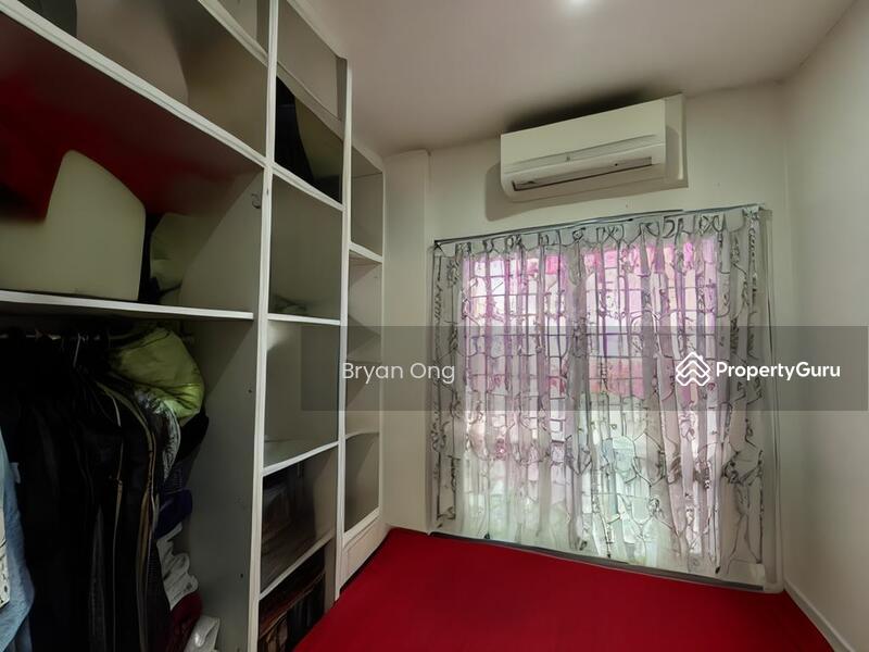 Corner Terrace for Sale: D13, 348882