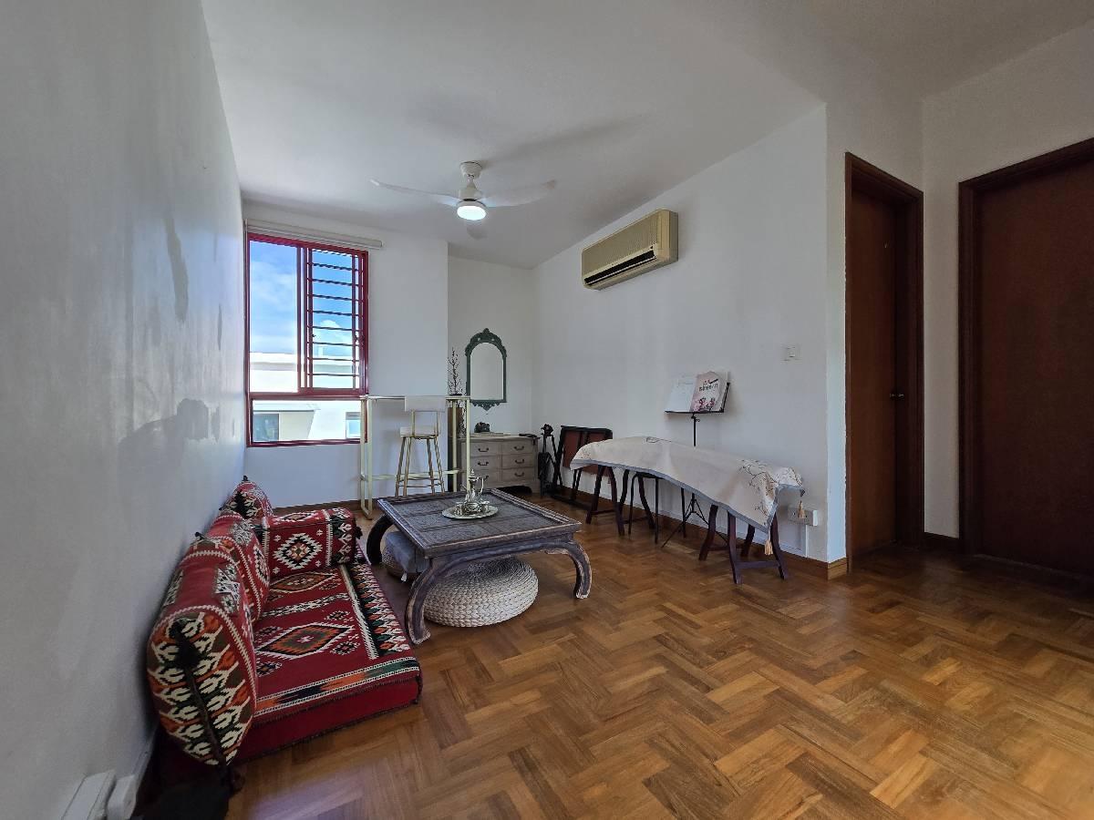 Tanah Merah Green stunning inter terrace Terraced House For Sale, $3,300,000, 5 Bed 5 Bath 3,000 sqft $2,020.00 psf