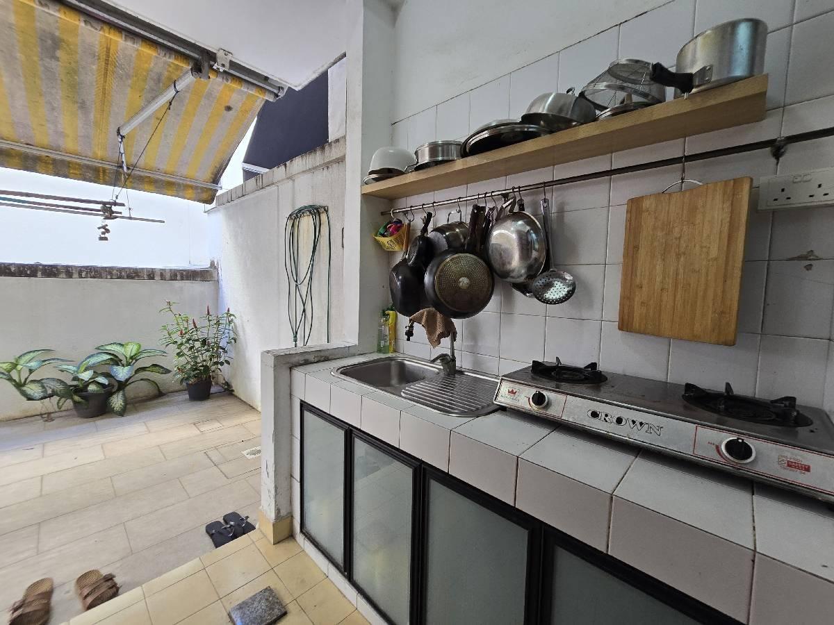 Tanah Merah Green stunning inter terrace Terraced House For Sale, $3,300,000, 5 Bed 5 Bath 3,000 sqft $2,020.00 psf