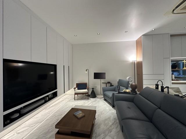 Prop-GPT: Cluster House: D17   Eminence Landed  D17 Renovated 2.5 Sty Cluster House @ Toh Estate