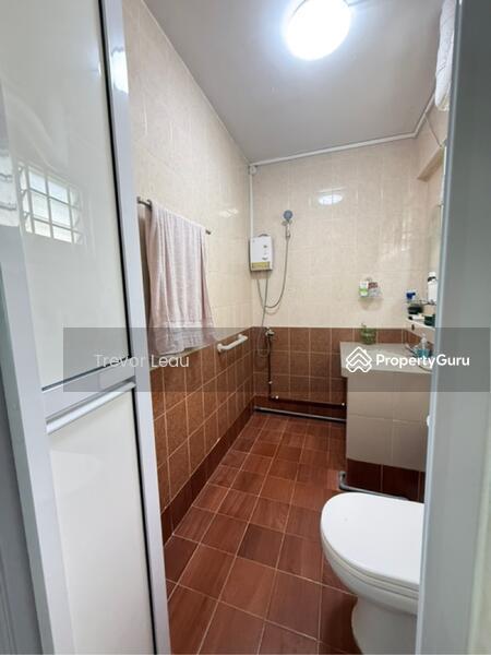 HDB Flat for Sale, 643 Yishun Street 61, SGD 880,000 | 99-year lease