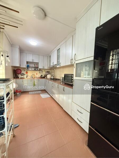 HDB Flat for Sale, 643 Yishun Street 61, SGD 880,000 | 99-year lease
