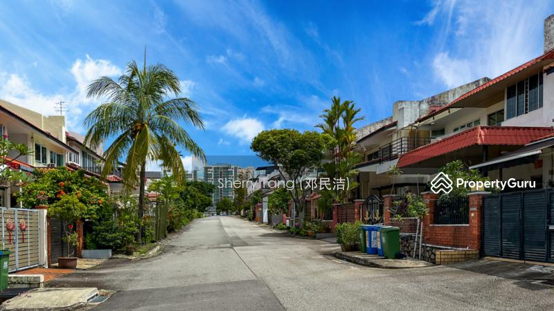 Corner Terrace for Sale: D19, 550000
