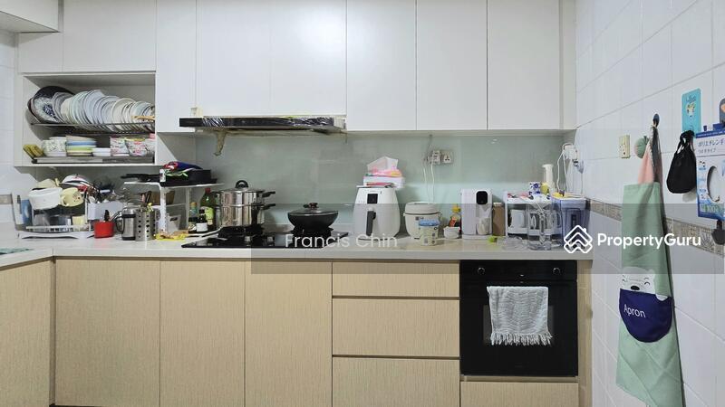 HDB Flat for Sale, 652 Senja Link, SGD 868,888 | 99-year lease
