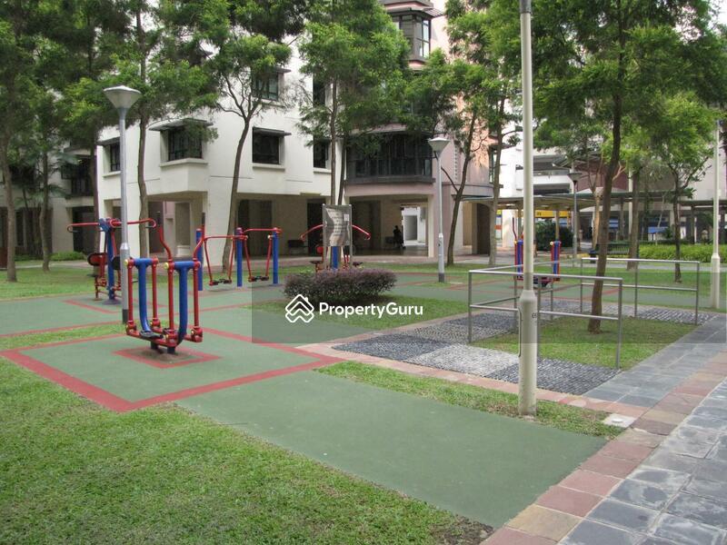 HDB Flat for Sale, 652 Senja Link, SGD 868,888 | 99-year lease