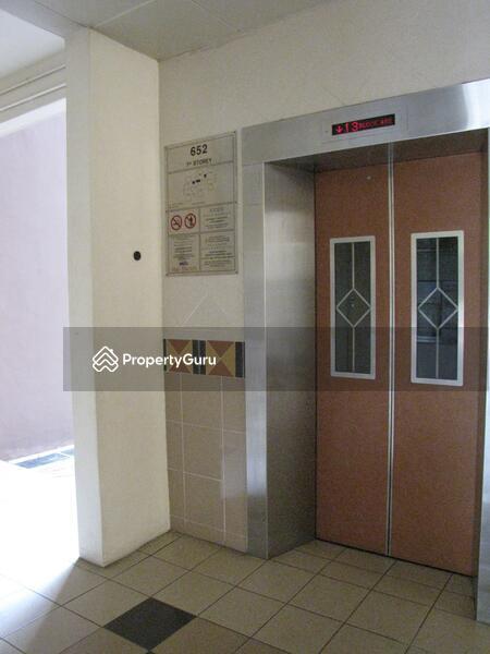 HDB Flat for Sale, 652 Senja Link, SGD 868,888 | 99-year lease