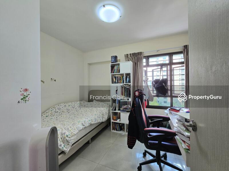 HDB Flat for Sale, 652 Senja Link, SGD 868,888 | 99-year lease