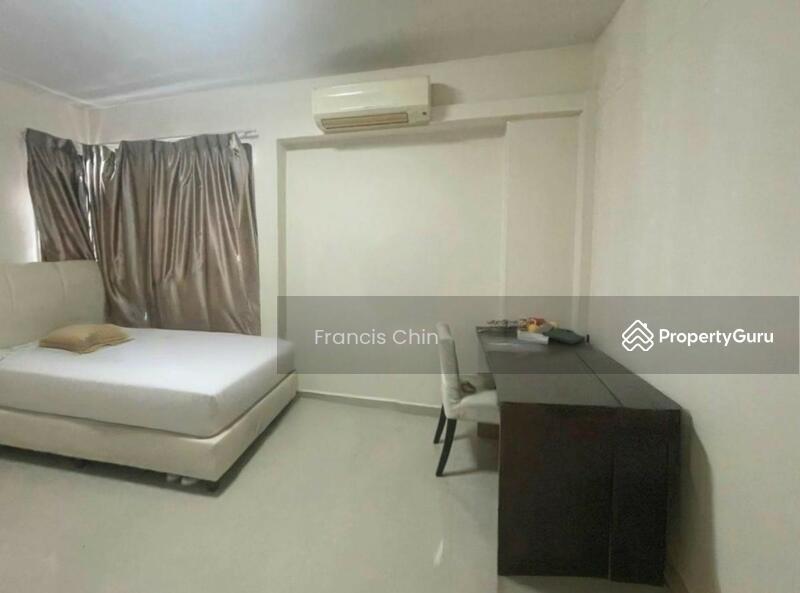 HDB Flat for Sale, 652 Senja Link, SGD 868,888 | 99-year lease