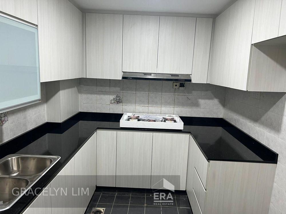 Prop-GPT: Condominium:   Lorong 14 Geylang Wing Fong Court For Sale