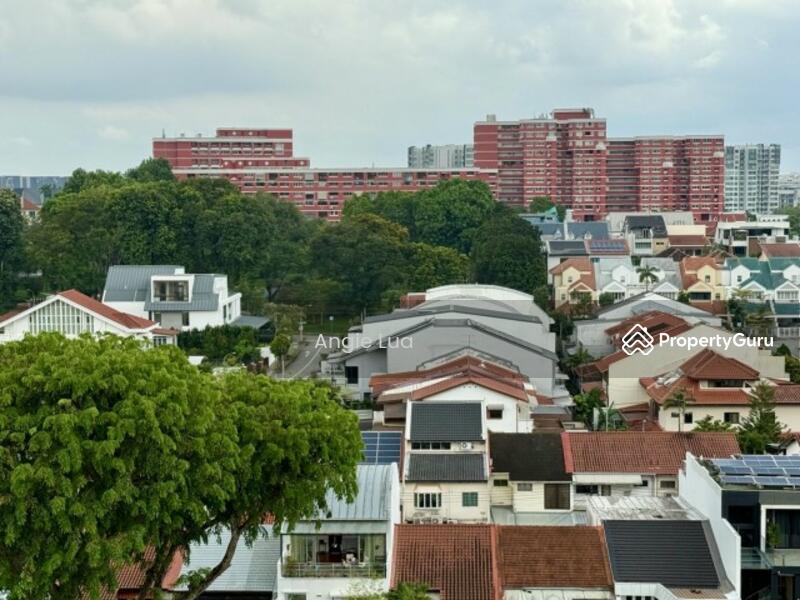 Prop-GPT: HDB Flat: D19  123 Hougang Avenue 1