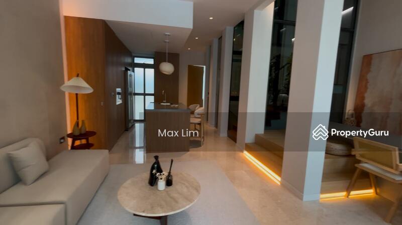 Prop-GPT: Condominium - Cluster House: D27 Yishun Skies Miltonia