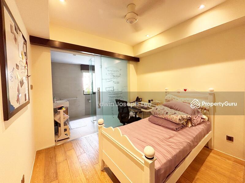 Semi-Detached for Sale: D10, 268209