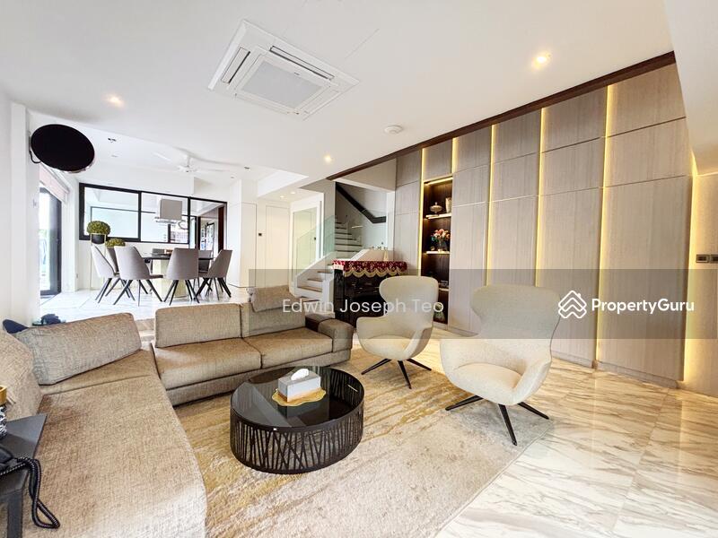 Semi-Detached for Sale: D10, 268209