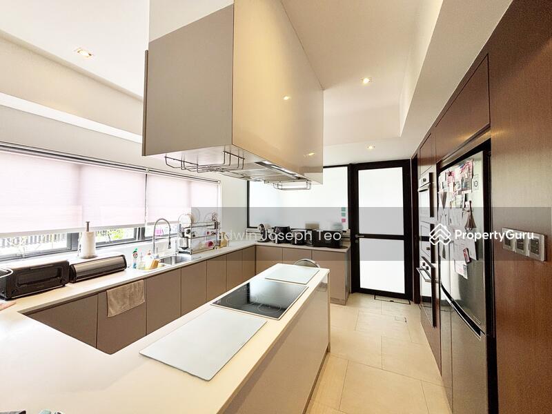 Semi-Detached for Sale: D10, 268209