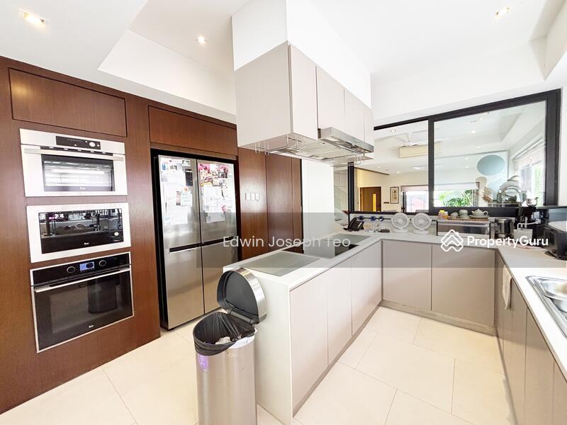 Semi-Detached for Sale: D10, 268209